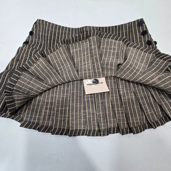 Superdown Brinley Skirt Set in Black Multi - Picture 5 of 8